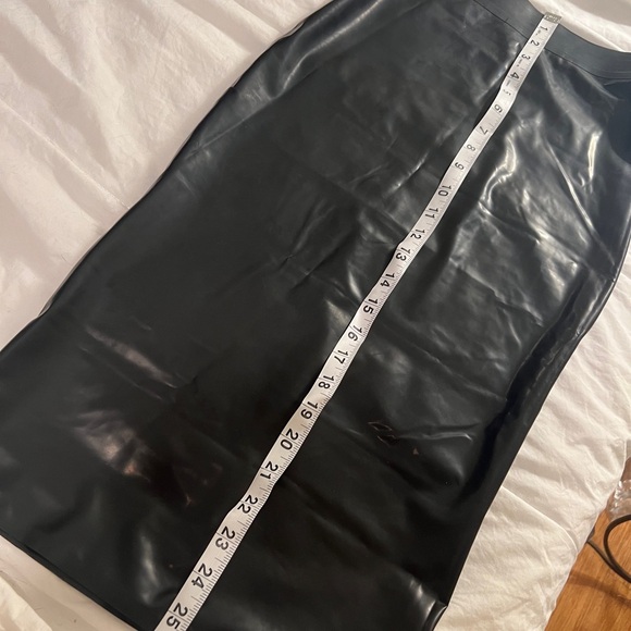 Honey Birdette latex skirt - Picture 7 of 7